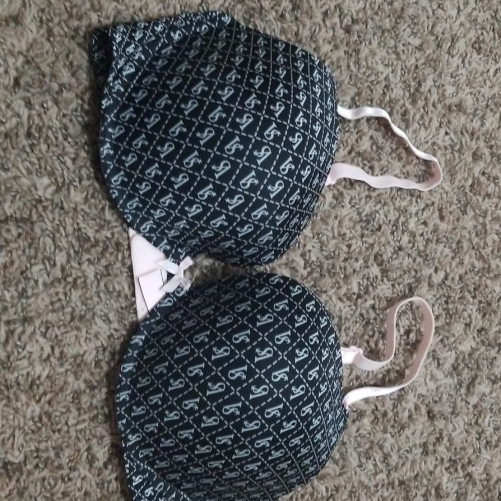 Victoris Secret bra